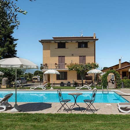 Agriturismo Il Girasole アッシジ エクステリア 写真