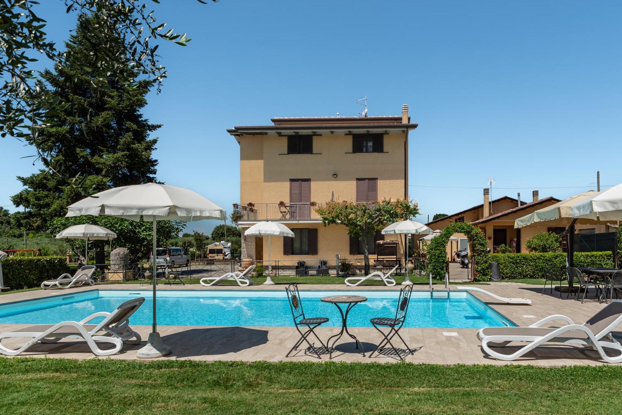 Agriturismo Il Girasole アッシジ エクステリア 写真