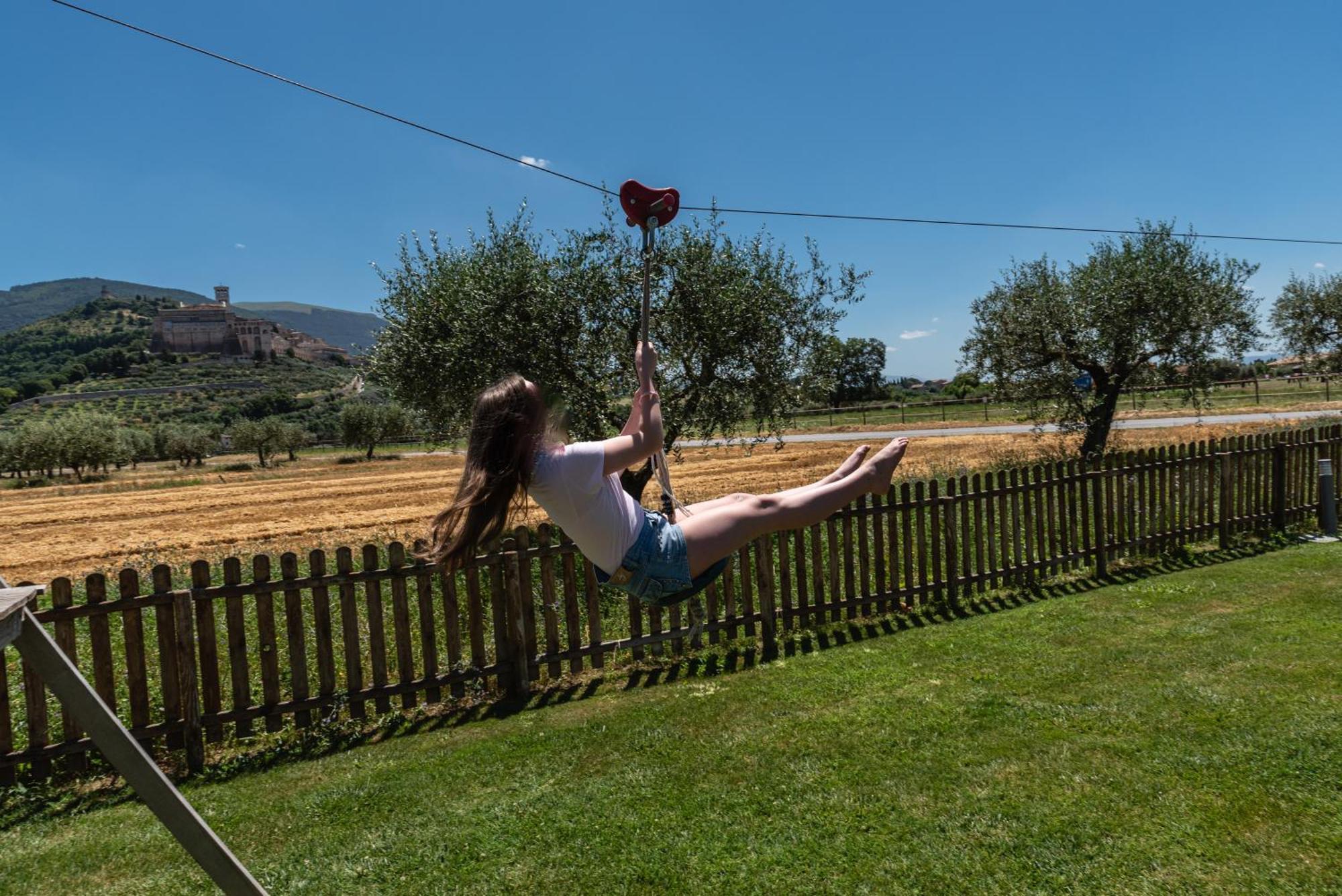 Agriturismo Il Girasole アッシジ エクステリア 写真