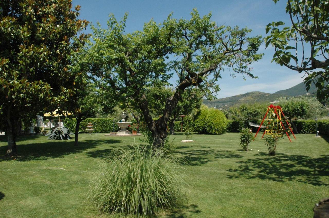 Agriturismo Il Girasole アッシジ エクステリア 写真