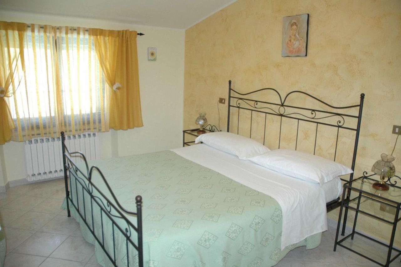 Agriturismo Il Girasole アッシジ エクステリア 写真